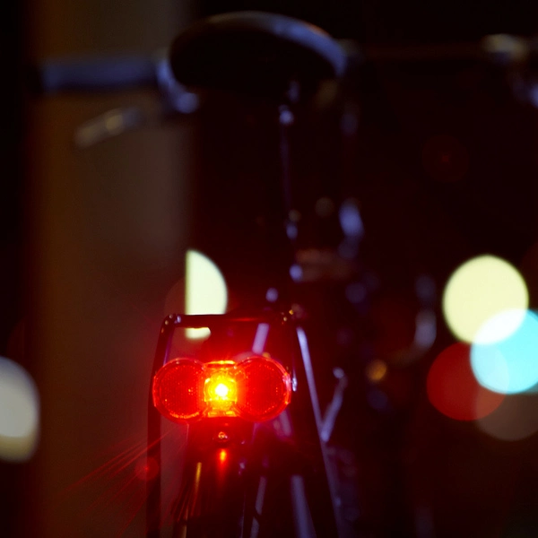 B&M B&M Toplight Flat Elektrofahrrad Rücklicht - 329/5AL0211 - 329/8AL0211 – Bild 2